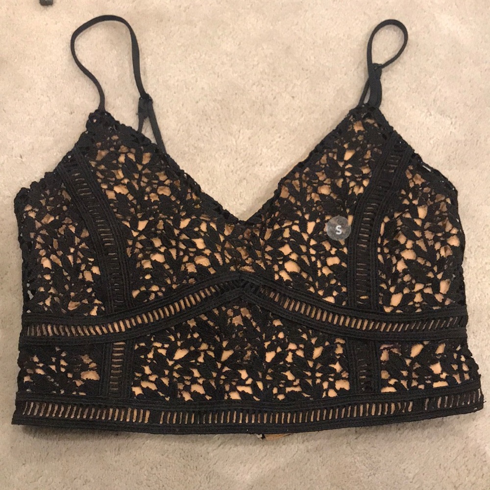 NWT Kendall And Kylie crop top